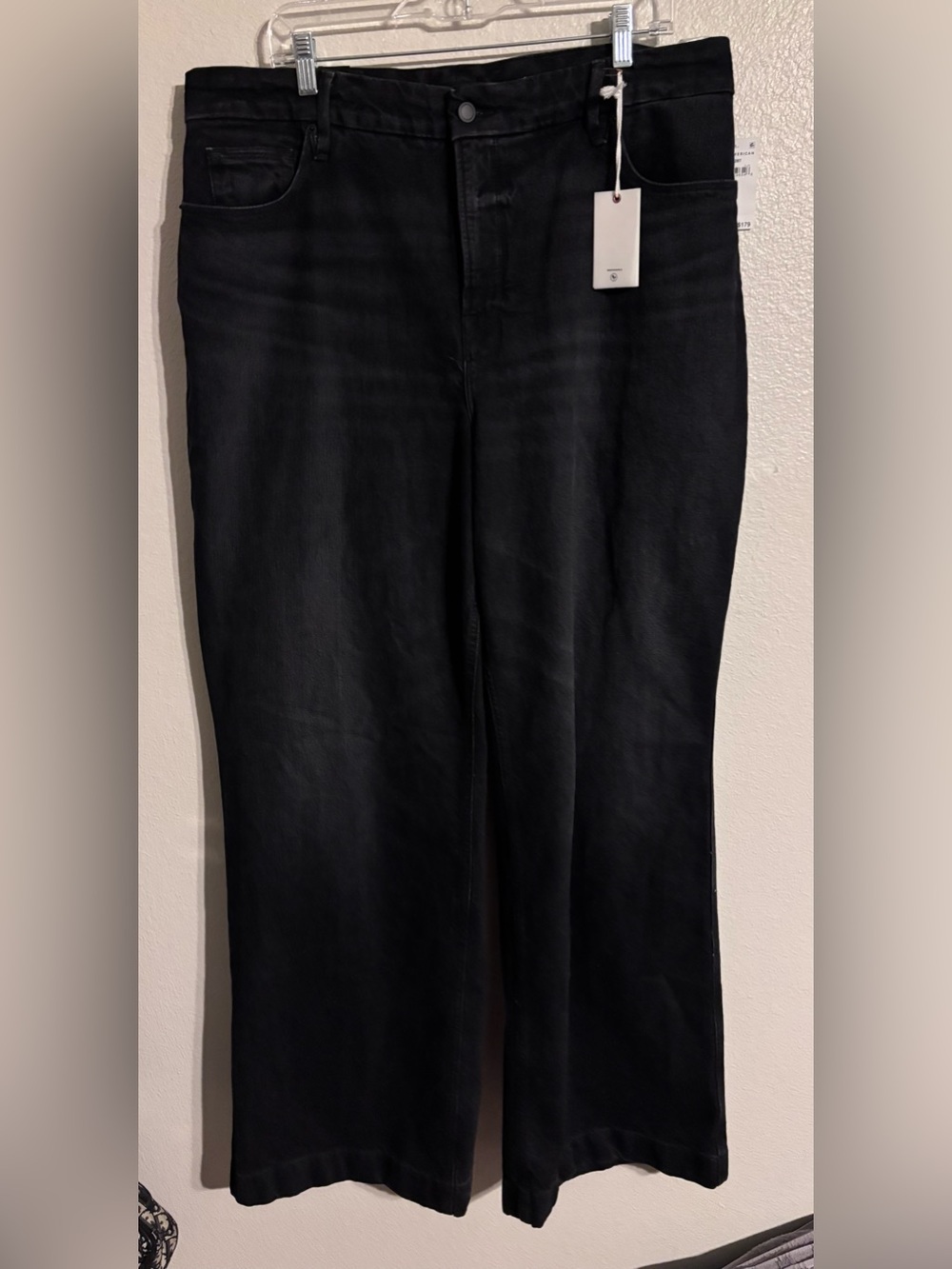 Good American Good Skate High Rise Loose Leg Black Jeans NWT